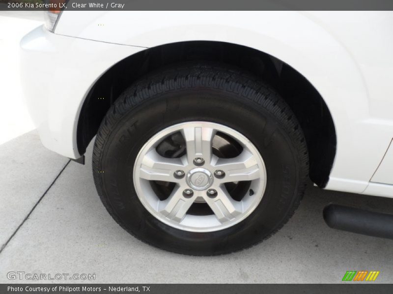 Clear White / Gray 2006 Kia Sorento LX