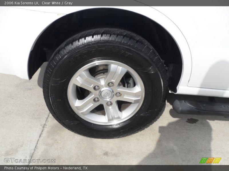 Clear White / Gray 2006 Kia Sorento LX