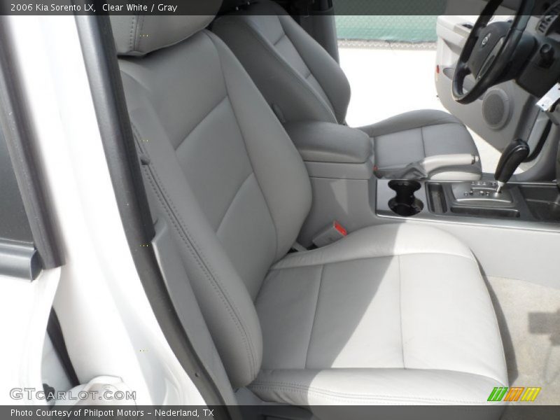 Clear White / Gray 2006 Kia Sorento LX