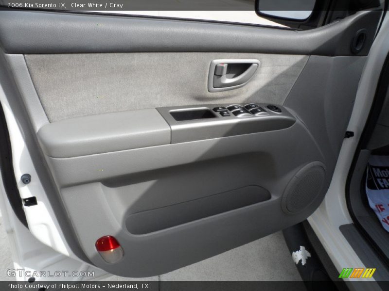 Clear White / Gray 2006 Kia Sorento LX