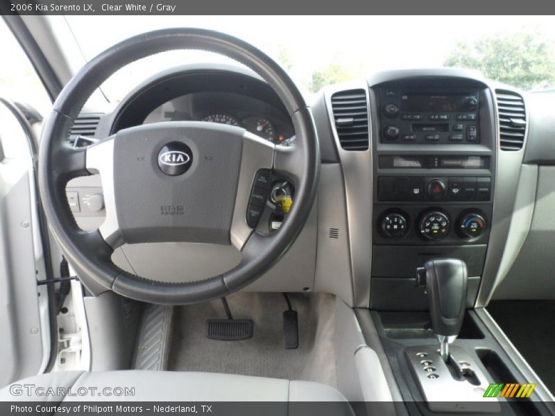 Clear White / Gray 2006 Kia Sorento LX