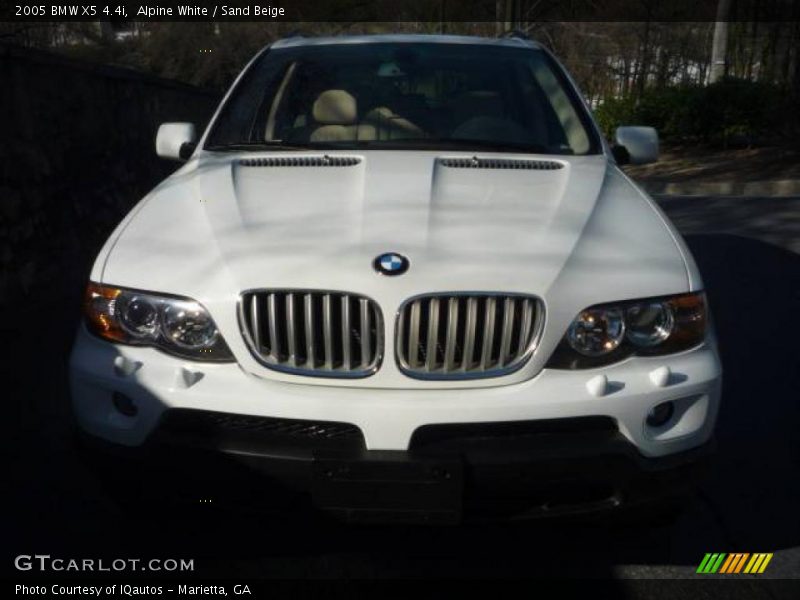 Alpine White / Sand Beige 2005 BMW X5 4.4i