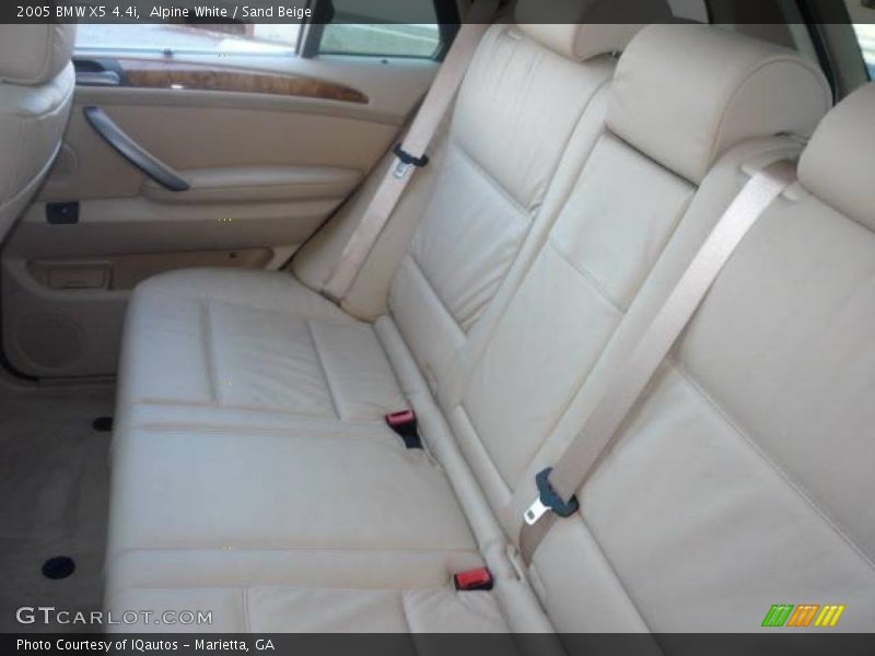 Alpine White / Sand Beige 2005 BMW X5 4.4i