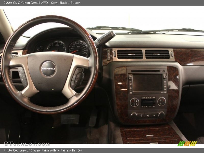 Onyx Black / Ebony 2009 GMC Yukon Denali AWD