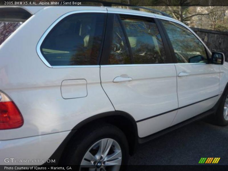 Alpine White / Sand Beige 2005 BMW X5 4.4i
