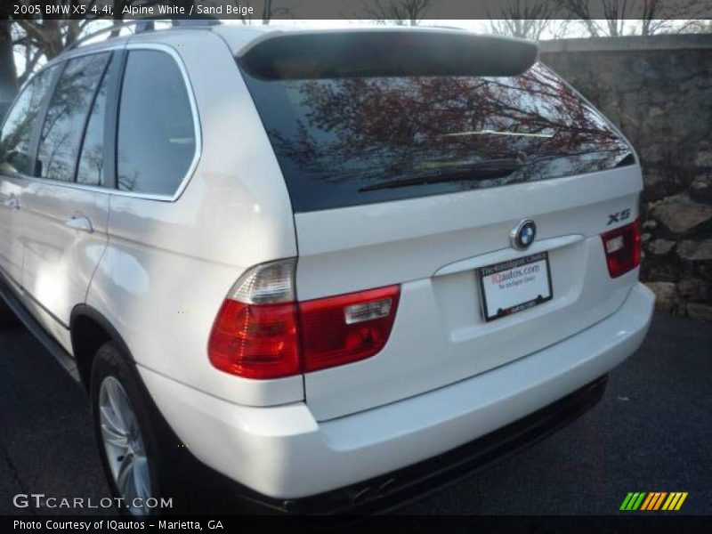 Alpine White / Sand Beige 2005 BMW X5 4.4i