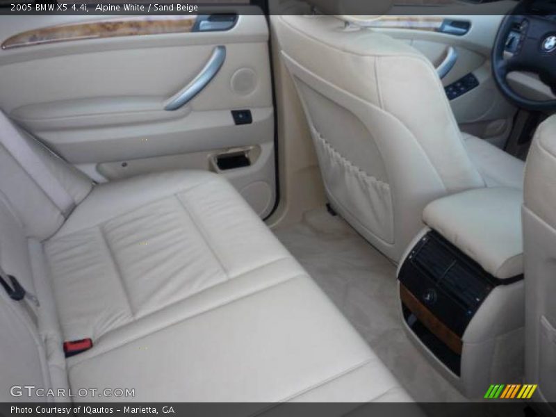 Alpine White / Sand Beige 2005 BMW X5 4.4i