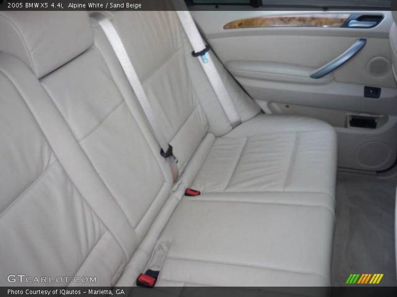 Alpine White / Sand Beige 2005 BMW X5 4.4i