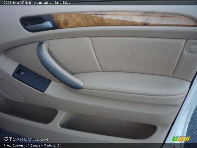 Alpine White / Sand Beige 2005 BMW X5 4.4i