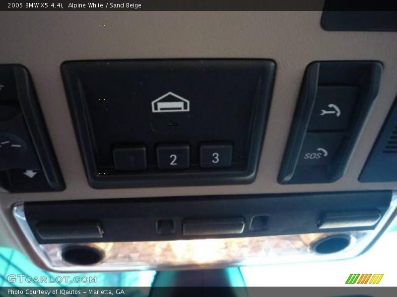Alpine White / Sand Beige 2005 BMW X5 4.4i