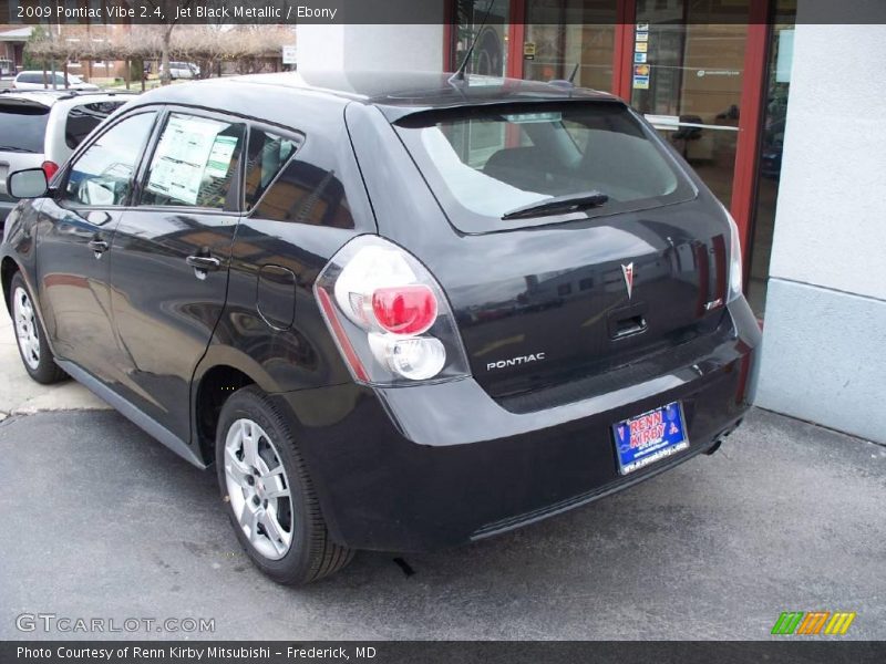 Jet Black Metallic / Ebony 2009 Pontiac Vibe 2.4