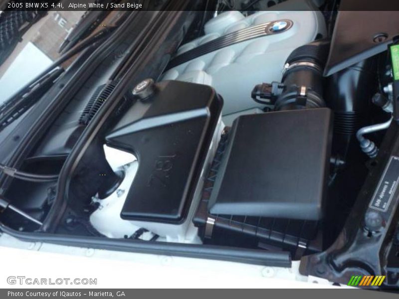 Alpine White / Sand Beige 2005 BMW X5 4.4i