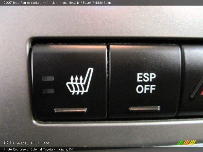 Light Khaki Metallic / Pastel Pebble Beige 2007 Jeep Patriot Limited 4x4