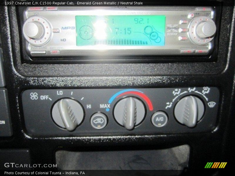 Emerald Green Metallic / Neutral Shale 1997 Chevrolet C/K C1500 Regular Cab