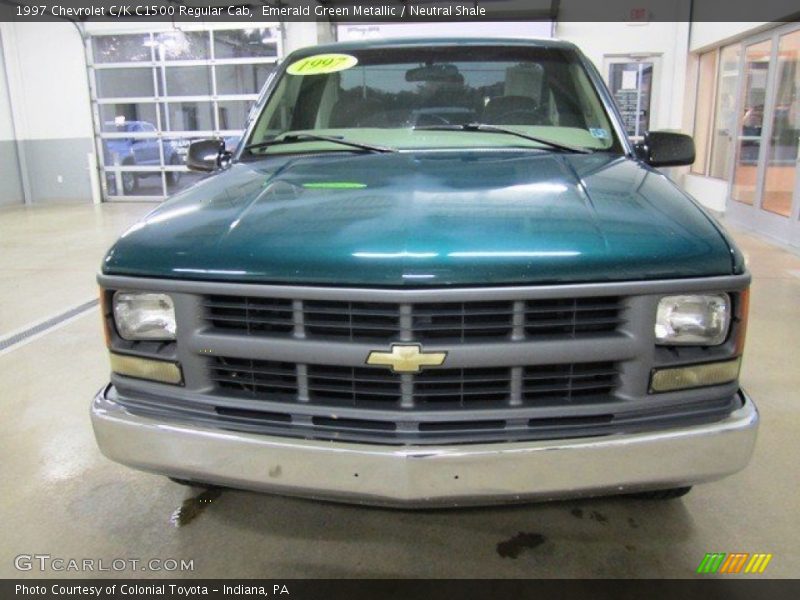 Emerald Green Metallic / Neutral Shale 1997 Chevrolet C/K C1500 Regular Cab