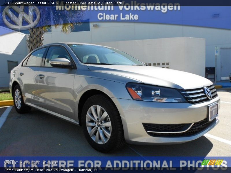 Tungsten Silver Metallic / Titan Black 2012 Volkswagen Passat 2.5L S