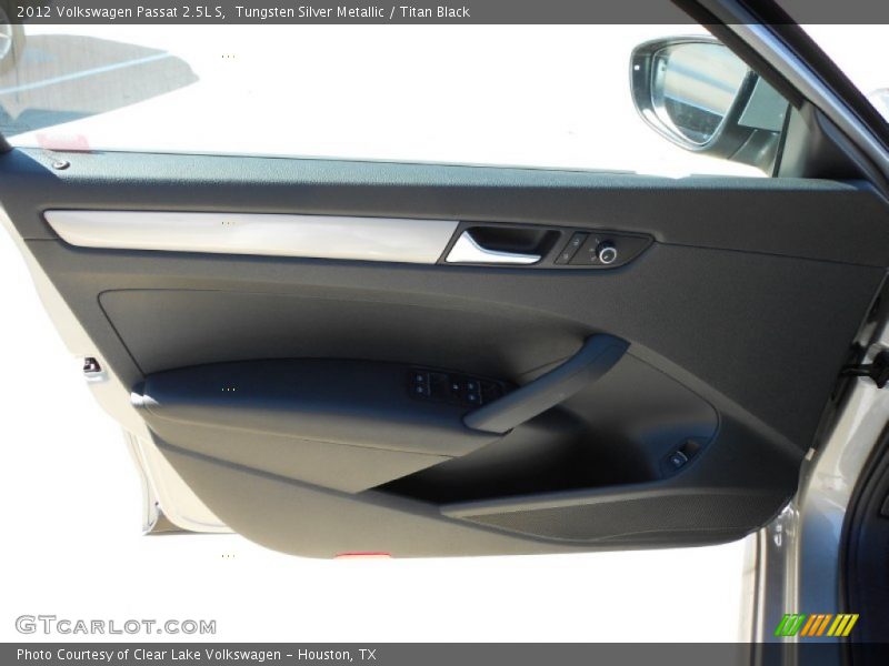 Tungsten Silver Metallic / Titan Black 2012 Volkswagen Passat 2.5L S