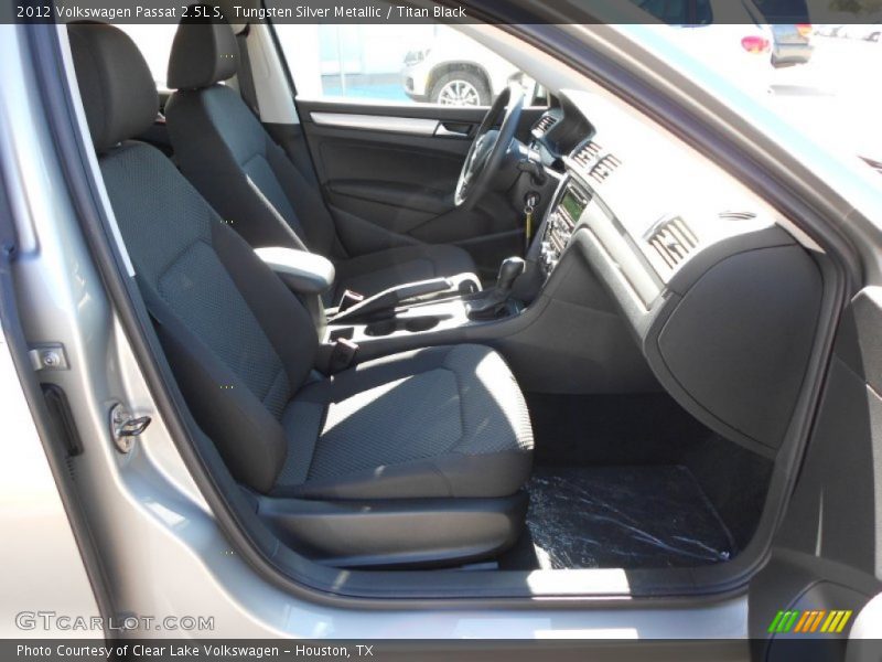 Tungsten Silver Metallic / Titan Black 2012 Volkswagen Passat 2.5L S