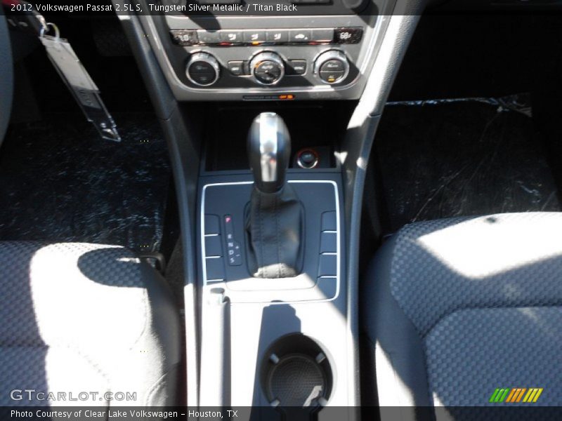 Tungsten Silver Metallic / Titan Black 2012 Volkswagen Passat 2.5L S