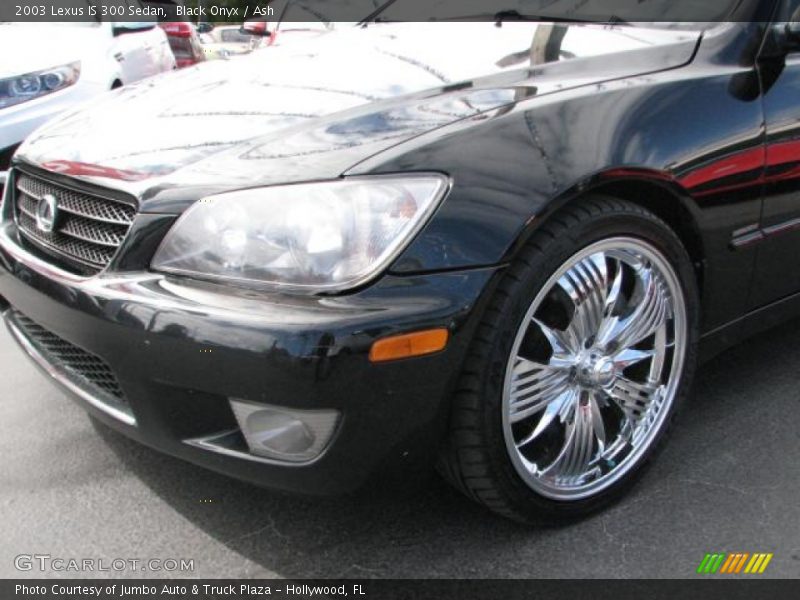 Black Onyx / Ash 2003 Lexus IS 300 Sedan