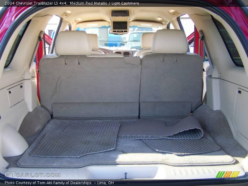 Medium Red Metallic / Light Cashmere 2004 Chevrolet TrailBlazer LS 4x4