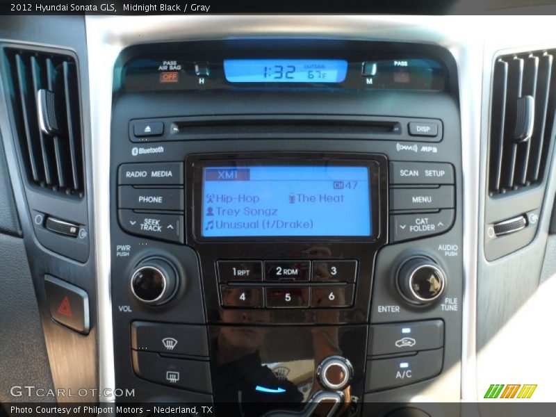 Midnight Black / Gray 2012 Hyundai Sonata GLS