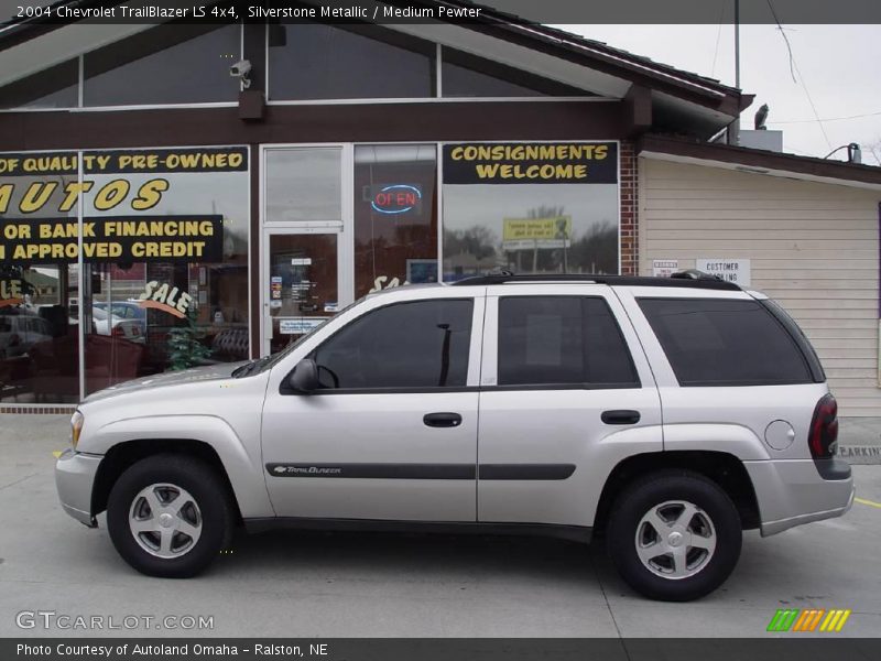Silverstone Metallic / Medium Pewter 2004 Chevrolet TrailBlazer LS 4x4
