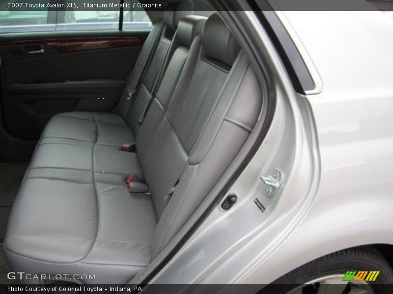 Titanium Metallic / Graphite 2007 Toyota Avalon XLS