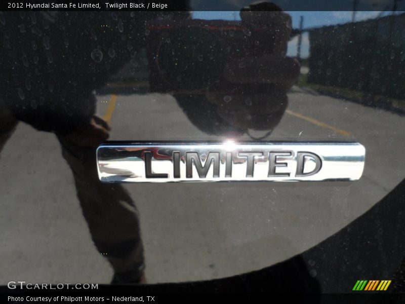  2012 Santa Fe Limited Logo