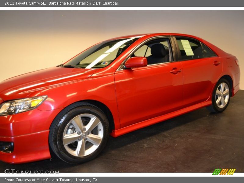 Barcelona Red Metallic / Dark Charcoal 2011 Toyota Camry SE