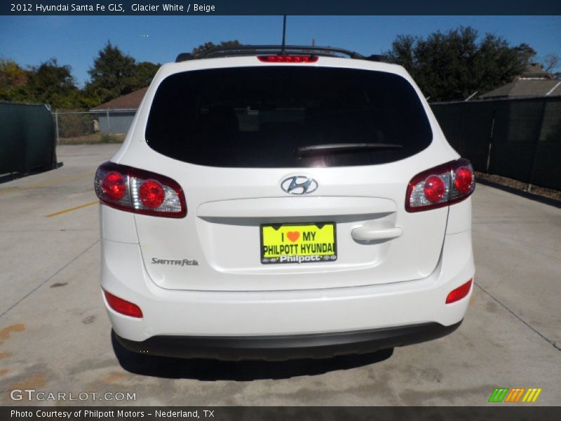 Glacier White / Beige 2012 Hyundai Santa Fe GLS