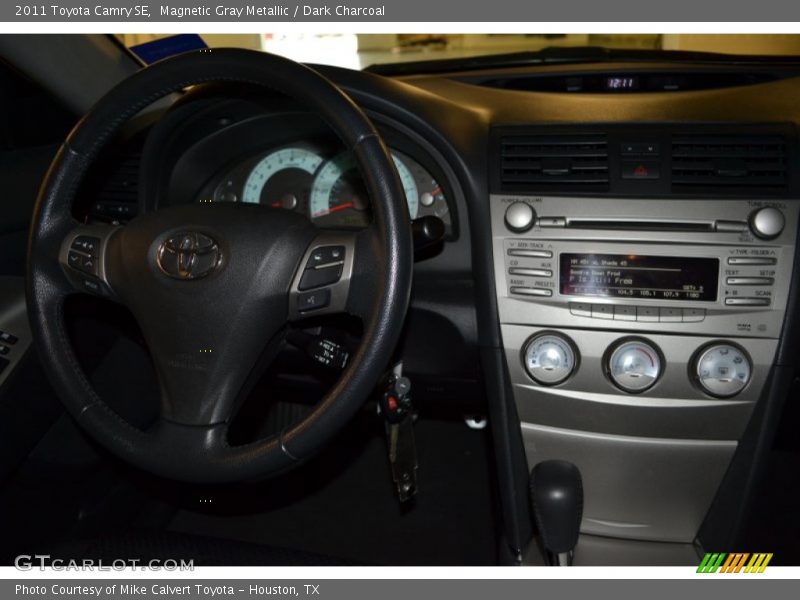 Magnetic Gray Metallic / Dark Charcoal 2011 Toyota Camry SE