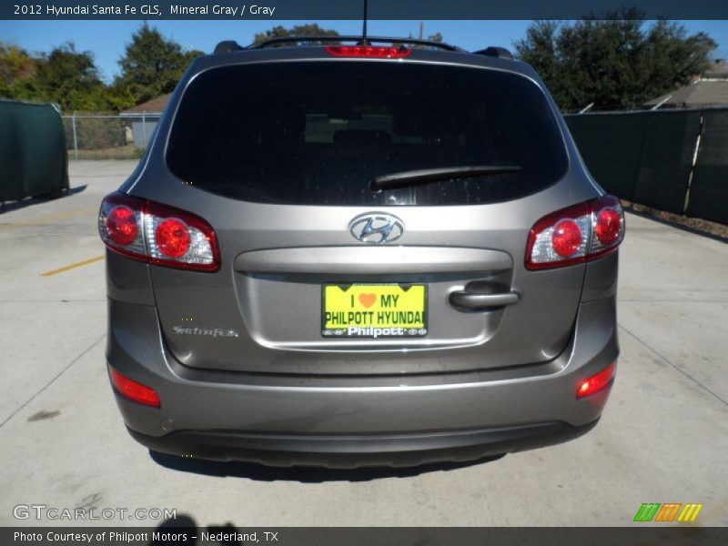 Mineral Gray / Gray 2012 Hyundai Santa Fe GLS