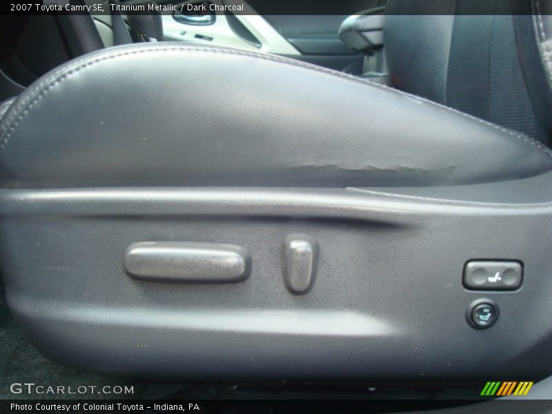 Titanium Metallic / Dark Charcoal 2007 Toyota Camry SE
