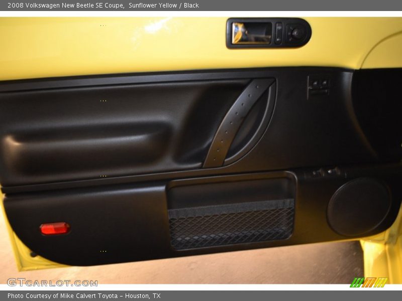 Sunflower Yellow / Black 2008 Volkswagen New Beetle SE Coupe