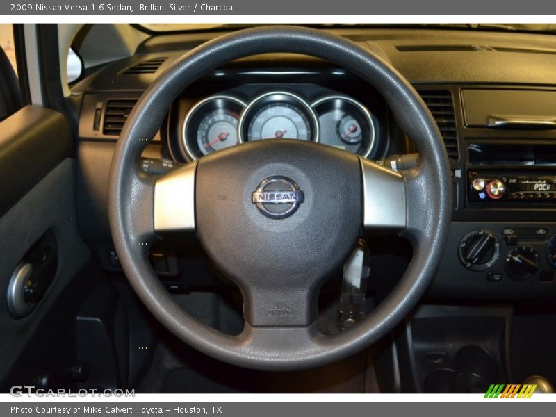Brillant Silver / Charcoal 2009 Nissan Versa 1.6 Sedan