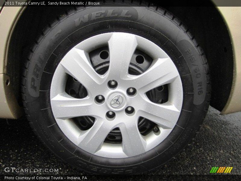 Sandy Beach Metallic / Bisque 2011 Toyota Camry LE