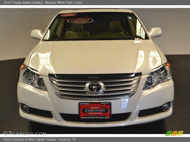 Blizzard White Pearl / Ivory 2010 Toyota Avalon Limited