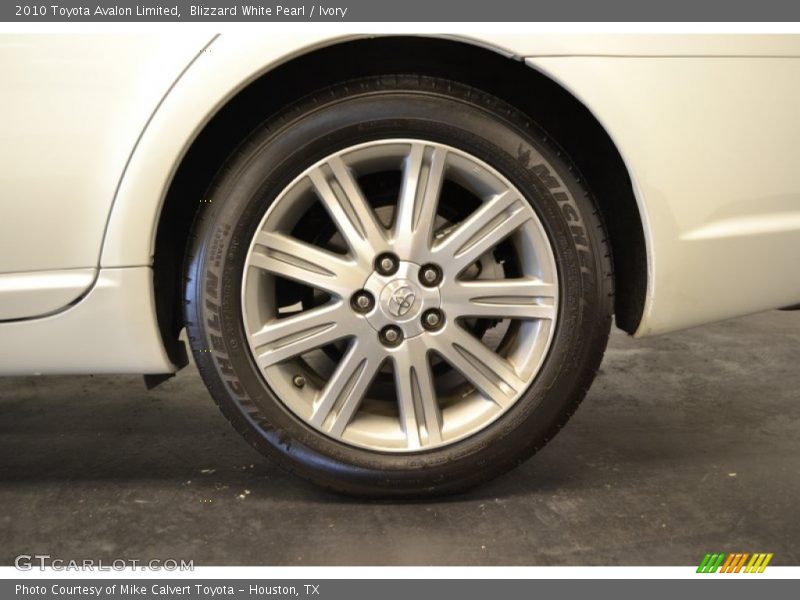 Blizzard White Pearl / Ivory 2010 Toyota Avalon Limited