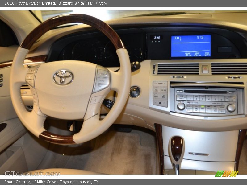 Blizzard White Pearl / Ivory 2010 Toyota Avalon Limited