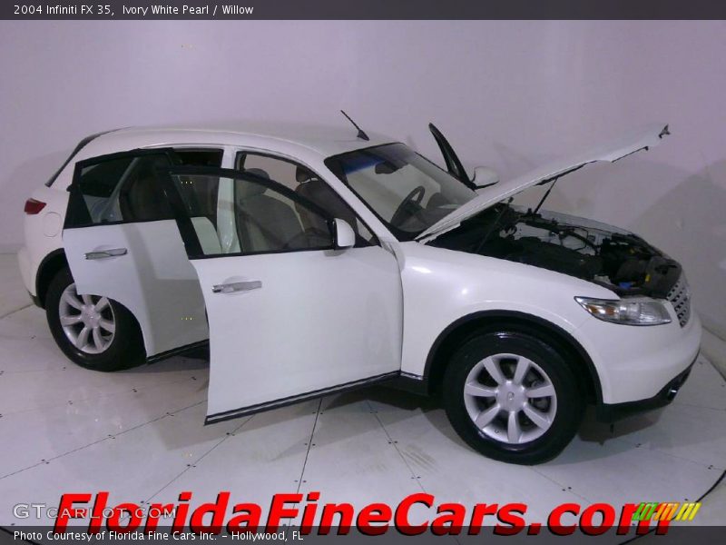 Ivory White Pearl / Willow 2004 Infiniti FX 35