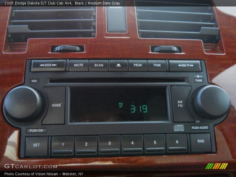 Black / Medium Slate Gray 2005 Dodge Dakota SLT Club Cab 4x4