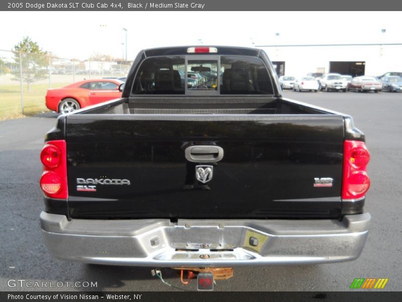 Black / Medium Slate Gray 2005 Dodge Dakota SLT Club Cab 4x4