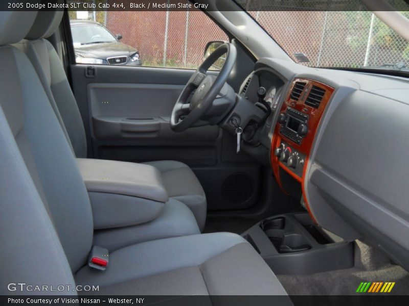 Black / Medium Slate Gray 2005 Dodge Dakota SLT Club Cab 4x4
