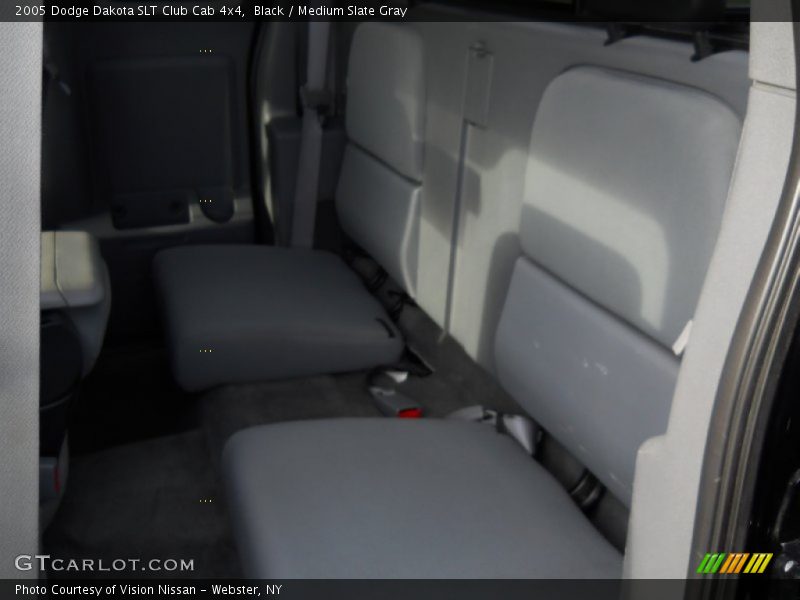 Black / Medium Slate Gray 2005 Dodge Dakota SLT Club Cab 4x4