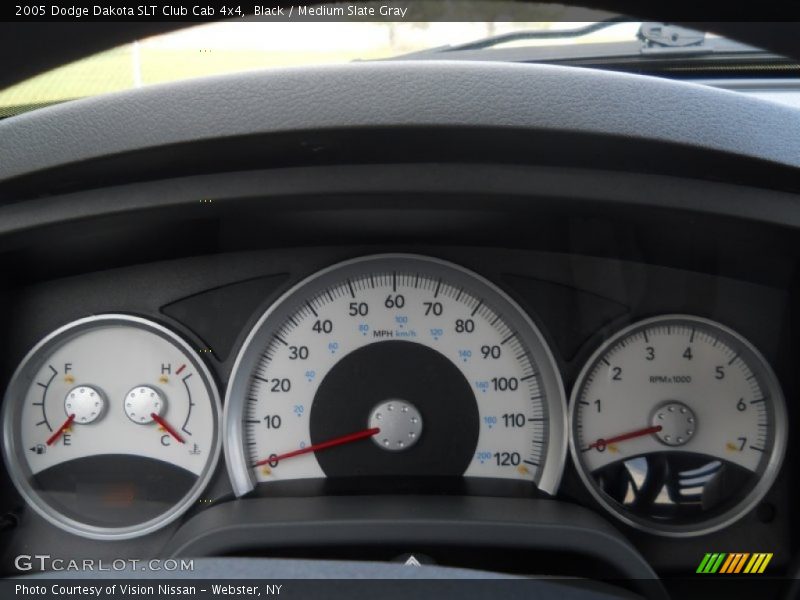 Black / Medium Slate Gray 2005 Dodge Dakota SLT Club Cab 4x4