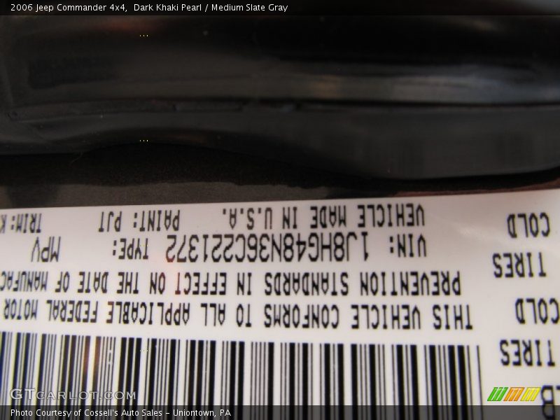 Dark Khaki Pearl / Medium Slate Gray 2006 Jeep Commander 4x4