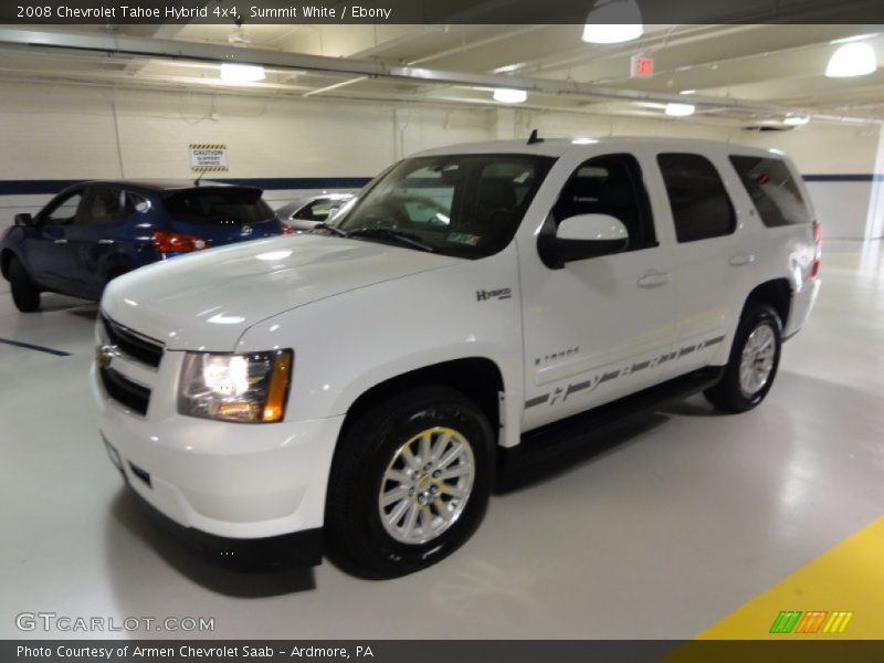 Front 3/4 View of 2008 Tahoe Hybrid 4x4