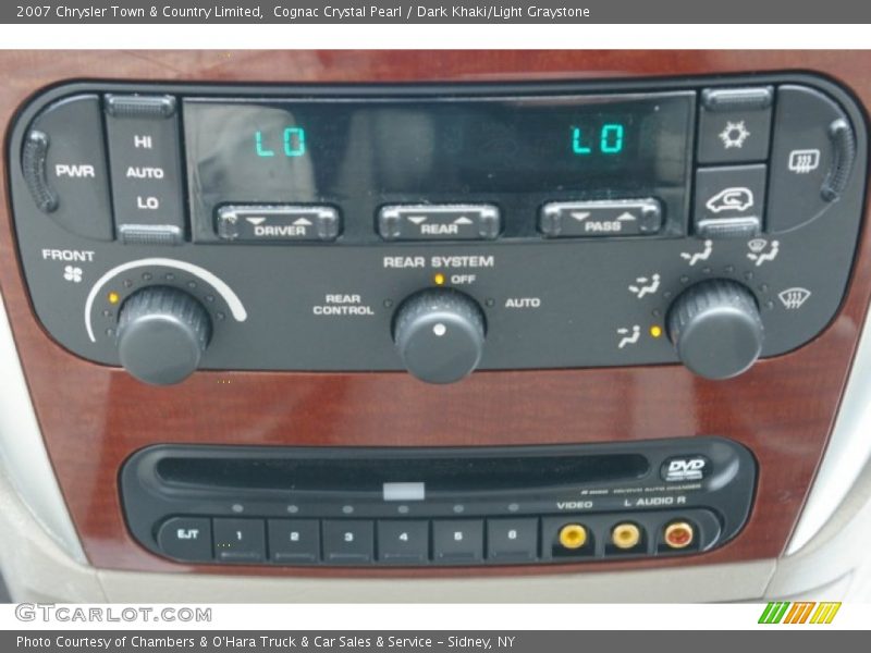 Cognac Crystal Pearl / Dark Khaki/Light Graystone 2007 Chrysler Town & Country Limited