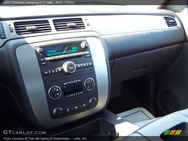Black / Ebony 2007 Chevrolet Avalanche Z71 4WD